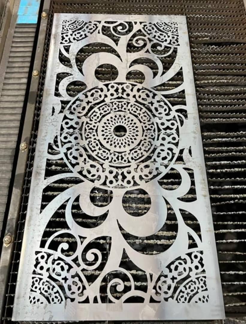 خدمات برش لیزر سی ان سی قشم سی ان سی کریمی در قشم